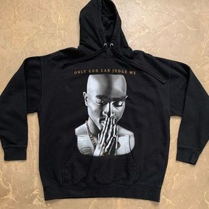 Tupac sweater